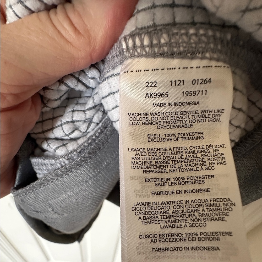 Columbia Women's Gray Jacket - Picture 12 of 12